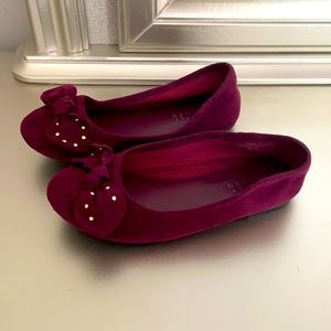 Burgundy flat dressy shoes